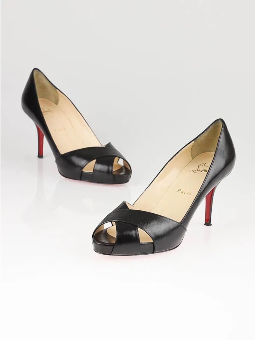 ❌❌ SOLD ❌❌ 
CHRISTIAN LOUBOUTIN